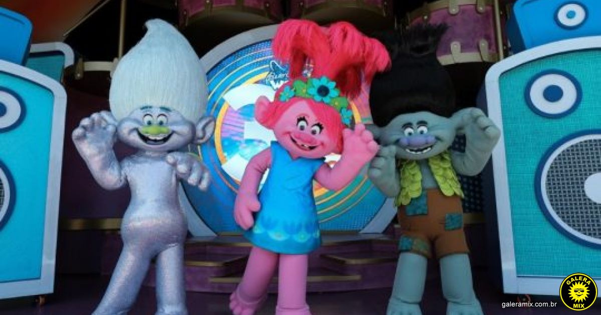 Beto Carrero World Comemora Anos E Inaugura Nova Atra O Trolls