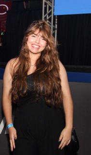 
    <a style='margin-left: 5px;' class='btn btn-xs btn-social btn-facebook' href='https://www.facebook.com/sharer/sharer.php?u=https://galeramix.com.br/imagem/a162/800-800-90/conteudo/site_galerias/162/tijufest-2025-zeze-di-camargo-11.jpg' rel='popup' data-width='500' data-height='400'><i class='fa fa-facebook'></i>Compartilhar <span class='hidden-xs'>no Facebook</span>
</a> 
<a class='btn btn-default btn-xs' target='_blank' href='imagem/a162/800-800-90/conteudo/site_galerias/162/tijufest-2025-zeze-di-camargo-11.jpg'>
    <span class='glyphicon glyphicon-cloud-download'></span> Salvar
</a>
