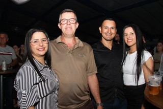 
<a style='margin-left: 5px;' class='btn btn-xs btn-social btn-facebook' href='https://www.facebook.com/sharer/sharer.php?u=https://galeramix.com.br/imagem/a162/800-800-90/conteudo/site_galerias/162/tijufest-2025-zeze-di-camargo-15.jpg' rel='popup' data-width='500' data-height='400'><i class='fa fa-facebook'></i>Compartilhar <span class='hidden-xs'>no Facebook</span>
</a> 
<a class='btn btn-default btn-xs' target='_blank' href='imagem/a162/800-800-90/conteudo/site_galerias/162/tijufest-2025-zeze-di-camargo-15.jpg'>
<span class='glyphicon glyphicon-cloud-download'></span> Salvar
</a>
