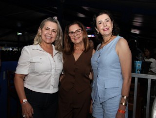 
<a style='margin-left: 5px;' class='btn btn-xs btn-social btn-facebook' href='https://www.facebook.com/sharer/sharer.php?u=https://galeramix.com.br/imagem/a162/800-800-90/conteudo/site_galerias/162/tijufest-2025-zeze-di-camargo-27.jpg' rel='popup' data-width='500' data-height='400'><i class='fa fa-facebook'></i>Compartilhar <span class='hidden-xs'>no Facebook</span>
</a> 
<a class='btn btn-default btn-xs' target='_blank' href='imagem/a162/800-800-90/conteudo/site_galerias/162/tijufest-2025-zeze-di-camargo-27.jpg'>
<span class='glyphicon glyphicon-cloud-download'></span> Salvar
</a>
