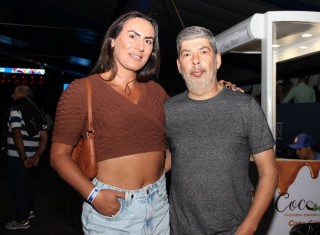 
<a style='margin-left: 5px;' class='btn btn-xs btn-social btn-facebook' href='https://www.facebook.com/sharer/sharer.php?u=https://galeramix.com.br/imagem/a162/800-800-90/conteudo/site_galerias/162/tijufest-2025-zeze-di-camargo-30.jpg' rel='popup' data-width='500' data-height='400'><i class='fa fa-facebook'></i>Compartilhar <span class='hidden-xs'>no Facebook</span>
</a> 
<a class='btn btn-default btn-xs' target='_blank' href='imagem/a162/800-800-90/conteudo/site_galerias/162/tijufest-2025-zeze-di-camargo-30.jpg'>
<span class='glyphicon glyphicon-cloud-download'></span> Salvar
</a>
