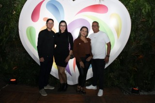 
<a style='margin-left: 5px;' class='btn btn-xs btn-social btn-facebook' href='https://www.facebook.com/sharer/sharer.php?u=https://galeramix.com.br/imagem/a162/800-800-90/conteudo/site_galerias/162/tijufest-2025-zeze-di-camargo-32.jpg' rel='popup' data-width='500' data-height='400'><i class='fa fa-facebook'></i>Compartilhar <span class='hidden-xs'>no Facebook</span>
</a> 
<a class='btn btn-default btn-xs' target='_blank' href='imagem/a162/800-800-90/conteudo/site_galerias/162/tijufest-2025-zeze-di-camargo-32.jpg'>
<span class='glyphicon glyphicon-cloud-download'></span> Salvar
</a>
