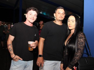 
<a style='margin-left: 5px;' class='btn btn-xs btn-social btn-facebook' href='https://www.facebook.com/sharer/sharer.php?u=https://galeramix.com.br/imagem/a162/800-800-90/conteudo/site_galerias/162/tijufest-2025-zeze-di-camargo-42.jpg' rel='popup' data-width='500' data-height='400'><i class='fa fa-facebook'></i>Compartilhar <span class='hidden-xs'>no Facebook</span>
</a> 
<a class='btn btn-default btn-xs' target='_blank' href='imagem/a162/800-800-90/conteudo/site_galerias/162/tijufest-2025-zeze-di-camargo-42.jpg'>
<span class='glyphicon glyphicon-cloud-download'></span> Salvar
</a>
