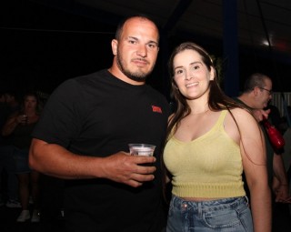 
<a style='margin-left: 5px;' class='btn btn-xs btn-social btn-facebook' href='https://www.facebook.com/sharer/sharer.php?u=https://galeramix.com.br/imagem/a162/800-800-90/conteudo/site_galerias/162/tijufest-2025-zeze-di-camargo-44.jpg' rel='popup' data-width='500' data-height='400'><i class='fa fa-facebook'></i>Compartilhar <span class='hidden-xs'>no Facebook</span>
</a> 
<a class='btn btn-default btn-xs' target='_blank' href='imagem/a162/800-800-90/conteudo/site_galerias/162/tijufest-2025-zeze-di-camargo-44.jpg'>
<span class='glyphicon glyphicon-cloud-download'></span> Salvar
</a>
