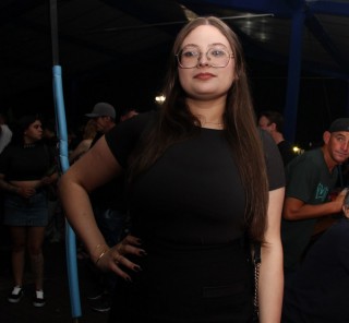 
<a style='margin-left: 5px;' class='btn btn-xs btn-social btn-facebook' href='https://www.facebook.com/sharer/sharer.php?u=https://galeramix.com.br/imagem/a162/800-800-90/conteudo/site_galerias/162/tijufest-2025-zeze-di-camargo-53.jpg' rel='popup' data-width='500' data-height='400'><i class='fa fa-facebook'></i>Compartilhar <span class='hidden-xs'>no Facebook</span>
</a> 
<a class='btn btn-default btn-xs' target='_blank' href='imagem/a162/800-800-90/conteudo/site_galerias/162/tijufest-2025-zeze-di-camargo-53.jpg'>
<span class='glyphicon glyphicon-cloud-download'></span> Salvar
</a>
