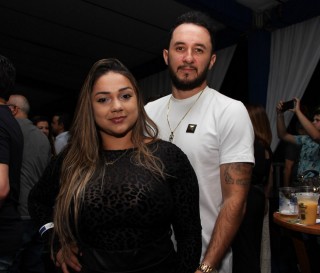 
<a style='margin-left: 5px;' class='btn btn-xs btn-social btn-facebook' href='https://www.facebook.com/sharer/sharer.php?u=https://galeramix.com.br/imagem/a162/800-800-90/conteudo/site_galerias/162/tijufest-2025-zeze-di-camargo-73.jpg' rel='popup' data-width='500' data-height='400'><i class='fa fa-facebook'></i>Compartilhar <span class='hidden-xs'>no Facebook</span>
</a> 
<a class='btn btn-default btn-xs' target='_blank' href='imagem/a162/800-800-90/conteudo/site_galerias/162/tijufest-2025-zeze-di-camargo-73.jpg'>
<span class='glyphicon glyphicon-cloud-download'></span> Salvar
</a>
