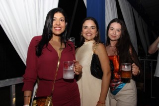 
<a style='margin-left: 5px;' class='btn btn-xs btn-social btn-facebook' href='https://www.facebook.com/sharer/sharer.php?u=https://galeramix.com.br/imagem/a162/800-800-90/conteudo/site_galerias/162/tijufest-2025-zeze-di-camargo-74.jpg' rel='popup' data-width='500' data-height='400'><i class='fa fa-facebook'></i>Compartilhar <span class='hidden-xs'>no Facebook</span>
</a> 
<a class='btn btn-default btn-xs' target='_blank' href='imagem/a162/800-800-90/conteudo/site_galerias/162/tijufest-2025-zeze-di-camargo-74.jpg'>
<span class='glyphicon glyphicon-cloud-download'></span> Salvar
</a>
