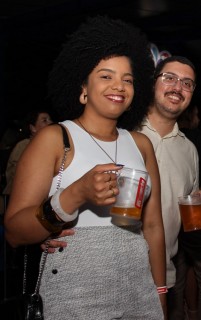 
<a style='margin-left: 5px;' class='btn btn-xs btn-social btn-facebook' href='https://www.facebook.com/sharer/sharer.php?u=https://galeramix.com.br/imagem/a162/800-800-90/conteudo/site_galerias/162/tijufest-2025-zeze-di-camargo-77.jpg' rel='popup' data-width='500' data-height='400'><i class='fa fa-facebook'></i>Compartilhar <span class='hidden-xs'>no Facebook</span>
</a> 
<a class='btn btn-default btn-xs' target='_blank' href='imagem/a162/800-800-90/conteudo/site_galerias/162/tijufest-2025-zeze-di-camargo-77.jpg'>
<span class='glyphicon glyphicon-cloud-download'></span> Salvar
</a>
