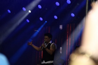 
<a style='margin-left: 5px;' class='btn btn-xs btn-social btn-facebook' href='https://www.facebook.com/sharer/sharer.php?u=https://galeramix.com.br/imagem/a162/800-800-90/conteudo/site_galerias/162/tijufest-2025-zeze-di-camargo-84.jpg' rel='popup' data-width='500' data-height='400'><i class='fa fa-facebook'></i>Compartilhar <span class='hidden-xs'>no Facebook</span>
</a> 
<a class='btn btn-default btn-xs' target='_blank' href='imagem/a162/800-800-90/conteudo/site_galerias/162/tijufest-2025-zeze-di-camargo-84.jpg'>
<span class='glyphicon glyphicon-cloud-download'></span> Salvar
</a>
