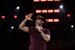 
<a style='margin-left: 5px;' class='btn btn-xs btn-social btn-facebook' href='https://www.facebook.com/sharer/sharer.php?u=https://galeramix.com.br/imagem/a163/800-800-90/conteudo/site_galerias/163/18-cpstelaco-jr-sco-galeramix-6.jpg' rel='popup' data-width='500' data-height='400'><i class='fa fa-facebook'></i>Compartilhar <span class='hidden-xs'>no Facebook</span>
</a> 
<a class='btn btn-default btn-xs' target='_blank' href='imagem/a163/800-800-90/conteudo/site_galerias/163/18-cpstelaco-jr-sco-galeramix-6.jpg'>
<span class='glyphicon glyphicon-cloud-download'></span> Salvar
</a>
