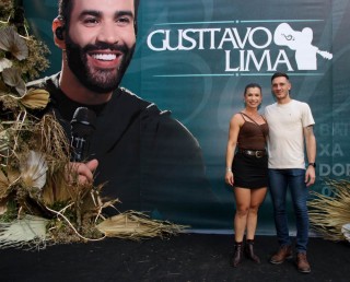 
<a style='margin-left: 5px;' class='btn btn-xs btn-social btn-facebook' href='https://www.facebook.com/sharer/sharer.php?u=https://galeramix.com.br/imagem/a163/800-800-90/conteudo/site_galerias/163/gustavo-lima-costelaco-junior-seco-galeramix-101.jpg' rel='popup' data-width='500' data-height='400'><i class='fa fa-facebook'></i>Compartilhar <span class='hidden-xs'>no Facebook</span>
</a> 
<a class='btn btn-default btn-xs' target='_blank' href='imagem/a163/800-800-90/conteudo/site_galerias/163/gustavo-lima-costelaco-junior-seco-galeramix-101.jpg'>
<span class='glyphicon glyphicon-cloud-download'></span> Salvar
</a>
