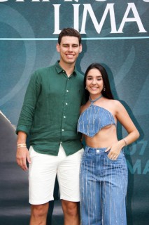 
<a style='margin-left: 5px;' class='btn btn-xs btn-social btn-facebook' href='https://www.facebook.com/sharer/sharer.php?u=https://galeramix.com.br/imagem/a163/800-800-90/conteudo/site_galerias/163/gustavo-lima-costelaco-junior-seco-galeramix-105.jpg' rel='popup' data-width='500' data-height='400'><i class='fa fa-facebook'></i>Compartilhar <span class='hidden-xs'>no Facebook</span>
</a> 
<a class='btn btn-default btn-xs' target='_blank' href='imagem/a163/800-800-90/conteudo/site_galerias/163/gustavo-lima-costelaco-junior-seco-galeramix-105.jpg'>
<span class='glyphicon glyphicon-cloud-download'></span> Salvar
</a>
