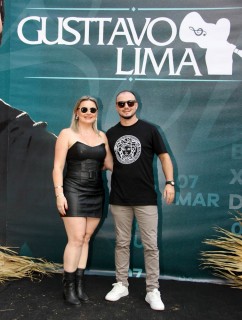 
<a style='margin-left: 5px;' class='btn btn-xs btn-social btn-facebook' href='https://www.facebook.com/sharer/sharer.php?u=https://galeramix.com.br/imagem/a163/800-800-90/conteudo/site_galerias/163/gustavo-lima-costelaco-junior-seco-galeramix-106.jpg' rel='popup' data-width='500' data-height='400'><i class='fa fa-facebook'></i>Compartilhar <span class='hidden-xs'>no Facebook</span>
</a> 
<a class='btn btn-default btn-xs' target='_blank' href='imagem/a163/800-800-90/conteudo/site_galerias/163/gustavo-lima-costelaco-junior-seco-galeramix-106.jpg'>
<span class='glyphicon glyphicon-cloud-download'></span> Salvar
</a>
