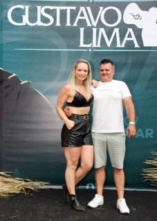 
<a style='margin-left: 5px;' class='btn btn-xs btn-social btn-facebook' href='https://www.facebook.com/sharer/sharer.php?u=https://galeramix.com.br/imagem/a163/800-800-90/conteudo/site_galerias/163/gustavo-lima-costelaco-junior-seco-galeramix-116.jpg' rel='popup' data-width='500' data-height='400'><i class='fa fa-facebook'></i>Compartilhar <span class='hidden-xs'>no Facebook</span>
</a> 
<a class='btn btn-default btn-xs' target='_blank' href='imagem/a163/800-800-90/conteudo/site_galerias/163/gustavo-lima-costelaco-junior-seco-galeramix-116.jpg'>
<span class='glyphicon glyphicon-cloud-download'></span> Salvar
</a>
