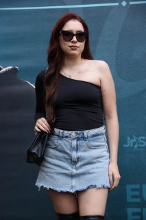 
<a style='margin-left: 5px;' class='btn btn-xs btn-social btn-facebook' href='https://www.facebook.com/sharer/sharer.php?u=https://galeramix.com.br/imagem/a163/800-800-90/conteudo/site_galerias/163/gustavo-lima-costelaco-junior-seco-galeramix-120.jpg' rel='popup' data-width='500' data-height='400'><i class='fa fa-facebook'></i>Compartilhar <span class='hidden-xs'>no Facebook</span>
</a> 
<a class='btn btn-default btn-xs' target='_blank' href='imagem/a163/800-800-90/conteudo/site_galerias/163/gustavo-lima-costelaco-junior-seco-galeramix-120.jpg'>
<span class='glyphicon glyphicon-cloud-download'></span> Salvar
</a>
