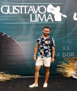 
<a style='margin-left: 5px;' class='btn btn-xs btn-social btn-facebook' href='https://www.facebook.com/sharer/sharer.php?u=https://galeramix.com.br/imagem/a163/800-800-90/conteudo/site_galerias/163/gustavo-lima-costelaco-junior-seco-galeramix-133.jpg' rel='popup' data-width='500' data-height='400'><i class='fa fa-facebook'></i>Compartilhar <span class='hidden-xs'>no Facebook</span>
</a> 
<a class='btn btn-default btn-xs' target='_blank' href='imagem/a163/800-800-90/conteudo/site_galerias/163/gustavo-lima-costelaco-junior-seco-galeramix-133.jpg'>
<span class='glyphicon glyphicon-cloud-download'></span> Salvar
</a>
