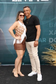 
<a style='margin-left: 5px;' class='btn btn-xs btn-social btn-facebook' href='https://www.facebook.com/sharer/sharer.php?u=https://galeramix.com.br/imagem/a163/800-800-90/conteudo/site_galerias/163/gustavo-lima-costelaco-junior-seco-galeramix-136.jpg' rel='popup' data-width='500' data-height='400'><i class='fa fa-facebook'></i>Compartilhar <span class='hidden-xs'>no Facebook</span>
</a> 
<a class='btn btn-default btn-xs' target='_blank' href='imagem/a163/800-800-90/conteudo/site_galerias/163/gustavo-lima-costelaco-junior-seco-galeramix-136.jpg'>
<span class='glyphicon glyphicon-cloud-download'></span> Salvar
</a>
