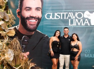 
<a style='margin-left: 5px;' class='btn btn-xs btn-social btn-facebook' href='https://www.facebook.com/sharer/sharer.php?u=https://galeramix.com.br/imagem/a163/800-800-90/conteudo/site_galerias/163/gustavo-lima-costelaco-junior-seco-galeramix-146.jpg' rel='popup' data-width='500' data-height='400'><i class='fa fa-facebook'></i>Compartilhar <span class='hidden-xs'>no Facebook</span>
</a> 
<a class='btn btn-default btn-xs' target='_blank' href='imagem/a163/800-800-90/conteudo/site_galerias/163/gustavo-lima-costelaco-junior-seco-galeramix-146.jpg'>
<span class='glyphicon glyphicon-cloud-download'></span> Salvar
</a>
