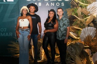 
<a style='margin-left: 5px;' class='btn btn-xs btn-social btn-facebook' href='https://www.facebook.com/sharer/sharer.php?u=https://galeramix.com.br/imagem/a163/800-800-90/conteudo/site_galerias/163/gustavo-lima-costelaco-junior-seco-galeramix-196.jpg' rel='popup' data-width='500' data-height='400'><i class='fa fa-facebook'></i>Compartilhar <span class='hidden-xs'>no Facebook</span>
</a> 
<a class='btn btn-default btn-xs' target='_blank' href='imagem/a163/800-800-90/conteudo/site_galerias/163/gustavo-lima-costelaco-junior-seco-galeramix-196.jpg'>
<span class='glyphicon glyphicon-cloud-download'></span> Salvar
</a>
