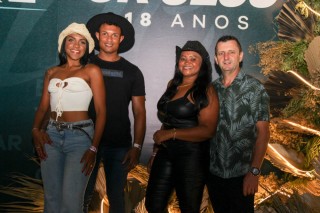 
<a style='margin-left: 5px;' class='btn btn-xs btn-social btn-facebook' href='https://www.facebook.com/sharer/sharer.php?u=https://galeramix.com.br/imagem/a163/800-800-90/conteudo/site_galerias/163/gustavo-lima-costelaco-junior-seco-galeramix-197.jpg' rel='popup' data-width='500' data-height='400'><i class='fa fa-facebook'></i>Compartilhar <span class='hidden-xs'>no Facebook</span>
</a> 
<a class='btn btn-default btn-xs' target='_blank' href='imagem/a163/800-800-90/conteudo/site_galerias/163/gustavo-lima-costelaco-junior-seco-galeramix-197.jpg'>
<span class='glyphicon glyphicon-cloud-download'></span> Salvar
</a>
