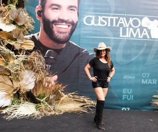 
<a style='margin-left: 5px;' class='btn btn-xs btn-social btn-facebook' href='https://www.facebook.com/sharer/sharer.php?u=https://galeramix.com.br/imagem/a163/800-800-90/conteudo/site_galerias/163/gustavo-lima-costelaco-junior-seco-galeramix-226.jpg' rel='popup' data-width='500' data-height='400'><i class='fa fa-facebook'></i>Compartilhar <span class='hidden-xs'>no Facebook</span>
</a> 
<a class='btn btn-default btn-xs' target='_blank' href='imagem/a163/800-800-90/conteudo/site_galerias/163/gustavo-lima-costelaco-junior-seco-galeramix-226.jpg'>
<span class='glyphicon glyphicon-cloud-download'></span> Salvar
</a>
