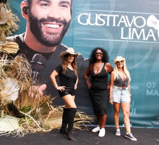 
<a style='margin-left: 5px;' class='btn btn-xs btn-social btn-facebook' href='https://www.facebook.com/sharer/sharer.php?u=https://galeramix.com.br/imagem/a163/800-800-90/conteudo/site_galerias/163/gustavo-lima-costelaco-junior-seco-galeramix-229.jpg' rel='popup' data-width='500' data-height='400'><i class='fa fa-facebook'></i>Compartilhar <span class='hidden-xs'>no Facebook</span>
</a> 
<a class='btn btn-default btn-xs' target='_blank' href='imagem/a163/800-800-90/conteudo/site_galerias/163/gustavo-lima-costelaco-junior-seco-galeramix-229.jpg'>
<span class='glyphicon glyphicon-cloud-download'></span> Salvar
</a>
