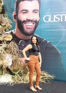 
<a style='margin-left: 5px;' class='btn btn-xs btn-social btn-facebook' href='https://www.facebook.com/sharer/sharer.php?u=https://galeramix.com.br/imagem/a163/800-800-90/conteudo/site_galerias/163/gustavo-lima-costelaco-junior-seco-galeramix-249.jpg' rel='popup' data-width='500' data-height='400'><i class='fa fa-facebook'></i>Compartilhar <span class='hidden-xs'>no Facebook</span>
</a> 
<a class='btn btn-default btn-xs' target='_blank' href='imagem/a163/800-800-90/conteudo/site_galerias/163/gustavo-lima-costelaco-junior-seco-galeramix-249.jpg'>
<span class='glyphicon glyphicon-cloud-download'></span> Salvar
</a>
