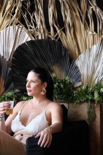 
<a style='margin-left: 5px;' class='btn btn-xs btn-social btn-facebook' href='https://www.facebook.com/sharer/sharer.php?u=https://galeramix.com.br/imagem/a163/800-800-90/conteudo/site_galerias/163/gustavo-lima-costelaco-junior-seco-galeramix-269.jpg' rel='popup' data-width='500' data-height='400'><i class='fa fa-facebook'></i>Compartilhar <span class='hidden-xs'>no Facebook</span>
</a> 
<a class='btn btn-default btn-xs' target='_blank' href='imagem/a163/800-800-90/conteudo/site_galerias/163/gustavo-lima-costelaco-junior-seco-galeramix-269.jpg'>
<span class='glyphicon glyphicon-cloud-download'></span> Salvar
</a>
