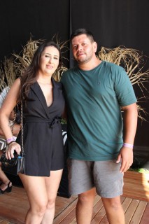 
<a style='margin-left: 5px;' class='btn btn-xs btn-social btn-facebook' href='https://www.facebook.com/sharer/sharer.php?u=https://galeramix.com.br/imagem/a163/800-800-90/conteudo/site_galerias/163/gustavo-lima-costelaco-junior-seco-galeramix-273.jpg' rel='popup' data-width='500' data-height='400'><i class='fa fa-facebook'></i>Compartilhar <span class='hidden-xs'>no Facebook</span>
</a> 
<a class='btn btn-default btn-xs' target='_blank' href='imagem/a163/800-800-90/conteudo/site_galerias/163/gustavo-lima-costelaco-junior-seco-galeramix-273.jpg'>
<span class='glyphicon glyphicon-cloud-download'></span> Salvar
</a>
