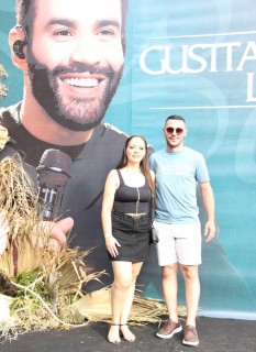 
<a style='margin-left: 5px;' class='btn btn-xs btn-social btn-facebook' href='https://www.facebook.com/sharer/sharer.php?u=https://galeramix.com.br/imagem/a163/800-800-90/conteudo/site_galerias/163/gustavo-lima-costelaco-junior-seco-galeramix-34.jpg' rel='popup' data-width='500' data-height='400'><i class='fa fa-facebook'></i>Compartilhar <span class='hidden-xs'>no Facebook</span>
</a> 
<a class='btn btn-default btn-xs' target='_blank' href='imagem/a163/800-800-90/conteudo/site_galerias/163/gustavo-lima-costelaco-junior-seco-galeramix-34.jpg'>
<span class='glyphicon glyphicon-cloud-download'></span> Salvar
</a>
