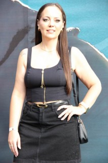 
<a style='margin-left: 5px;' class='btn btn-xs btn-social btn-facebook' href='https://www.facebook.com/sharer/sharer.php?u=https://galeramix.com.br/imagem/a163/800-800-90/conteudo/site_galerias/163/gustavo-lima-costelaco-junior-seco-galeramix-35.jpg' rel='popup' data-width='500' data-height='400'><i class='fa fa-facebook'></i>Compartilhar <span class='hidden-xs'>no Facebook</span>
</a> 
<a class='btn btn-default btn-xs' target='_blank' href='imagem/a163/800-800-90/conteudo/site_galerias/163/gustavo-lima-costelaco-junior-seco-galeramix-35.jpg'>
<span class='glyphicon glyphicon-cloud-download'></span> Salvar
</a>
