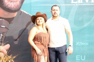 
<a style='margin-left: 5px;' class='btn btn-xs btn-social btn-facebook' href='https://www.facebook.com/sharer/sharer.php?u=https://galeramix.com.br/imagem/a163/800-800-90/conteudo/site_galerias/163/gustavo-lima-costelaco-junior-seco-galeramix-5.jpg' rel='popup' data-width='500' data-height='400'><i class='fa fa-facebook'></i>Compartilhar <span class='hidden-xs'>no Facebook</span>
</a> 
<a class='btn btn-default btn-xs' target='_blank' href='imagem/a163/800-800-90/conteudo/site_galerias/163/gustavo-lima-costelaco-junior-seco-galeramix-5.jpg'>
<span class='glyphicon glyphicon-cloud-download'></span> Salvar
</a>
