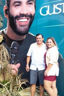 
<a style='margin-left: 5px;' class='btn btn-xs btn-social btn-facebook' href='https://www.facebook.com/sharer/sharer.php?u=https://galeramix.com.br/imagem/a163/800-800-90/conteudo/site_galerias/163/gustavo-lima-costelaco-junior-seco-galeramix-52.jpg' rel='popup' data-width='500' data-height='400'><i class='fa fa-facebook'></i>Compartilhar <span class='hidden-xs'>no Facebook</span>
</a> 
<a class='btn btn-default btn-xs' target='_blank' href='imagem/a163/800-800-90/conteudo/site_galerias/163/gustavo-lima-costelaco-junior-seco-galeramix-52.jpg'>
<span class='glyphicon glyphicon-cloud-download'></span> Salvar
</a>
