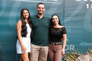 
<a style='margin-left: 5px;' class='btn btn-xs btn-social btn-facebook' href='https://www.facebook.com/sharer/sharer.php?u=https://galeramix.com.br/imagem/a163/800-800-90/conteudo/site_galerias/163/gustavo-lima-costelaco-junior-seco-galeramix-76.jpg' rel='popup' data-width='500' data-height='400'><i class='fa fa-facebook'></i>Compartilhar <span class='hidden-xs'>no Facebook</span>
</a> 
<a class='btn btn-default btn-xs' target='_blank' href='imagem/a163/800-800-90/conteudo/site_galerias/163/gustavo-lima-costelaco-junior-seco-galeramix-76.jpg'>
<span class='glyphicon glyphicon-cloud-download'></span> Salvar
</a>
