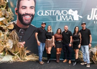 
<a style='margin-left: 5px;' class='btn btn-xs btn-social btn-facebook' href='https://www.facebook.com/sharer/sharer.php?u=https://galeramix.com.br/imagem/a163/800-800-90/conteudo/site_galerias/163/gustavo-lima-costelaco-junior-seco-galeramix-88.jpg' rel='popup' data-width='500' data-height='400'><i class='fa fa-facebook'></i>Compartilhar <span class='hidden-xs'>no Facebook</span>
</a> 
<a class='btn btn-default btn-xs' target='_blank' href='imagem/a163/800-800-90/conteudo/site_galerias/163/gustavo-lima-costelaco-junior-seco-galeramix-88.jpg'>
<span class='glyphicon glyphicon-cloud-download'></span> Salvar
</a>
