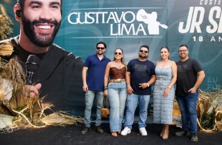 
<a style='margin-left: 5px;' class='btn btn-xs btn-social btn-facebook' href='https://www.facebook.com/sharer/sharer.php?u=https://galeramix.com.br/imagem/a163/800-800-90/conteudo/site_galerias/163/gustavo-lima-costelaco-junior-seco-galeramix-99.jpg' rel='popup' data-width='500' data-height='400'><i class='fa fa-facebook'></i>Compartilhar <span class='hidden-xs'>no Facebook</span>
</a> 
<a class='btn btn-default btn-xs' target='_blank' href='imagem/a163/800-800-90/conteudo/site_galerias/163/gustavo-lima-costelaco-junior-seco-galeramix-99.jpg'>
<span class='glyphicon glyphicon-cloud-download'></span> Salvar
</a>
